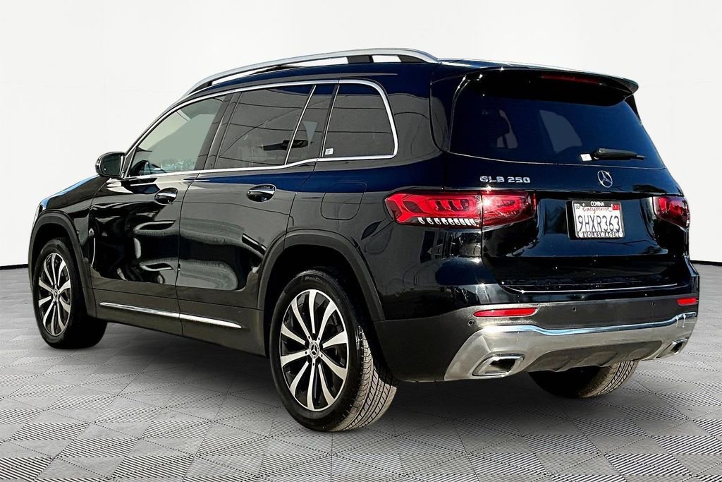 Used 2023 Mercedes-Benz GLB 250 image 4