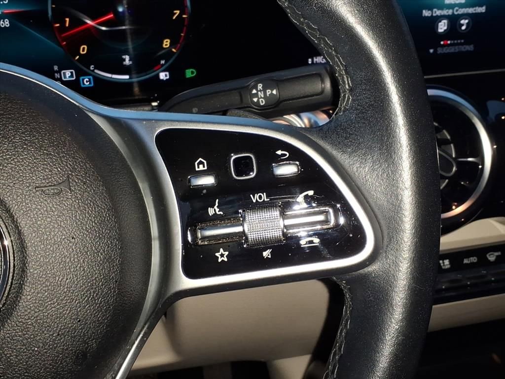 Used 2020 Mercedes-Benz GLB 250 4MATIC image 17