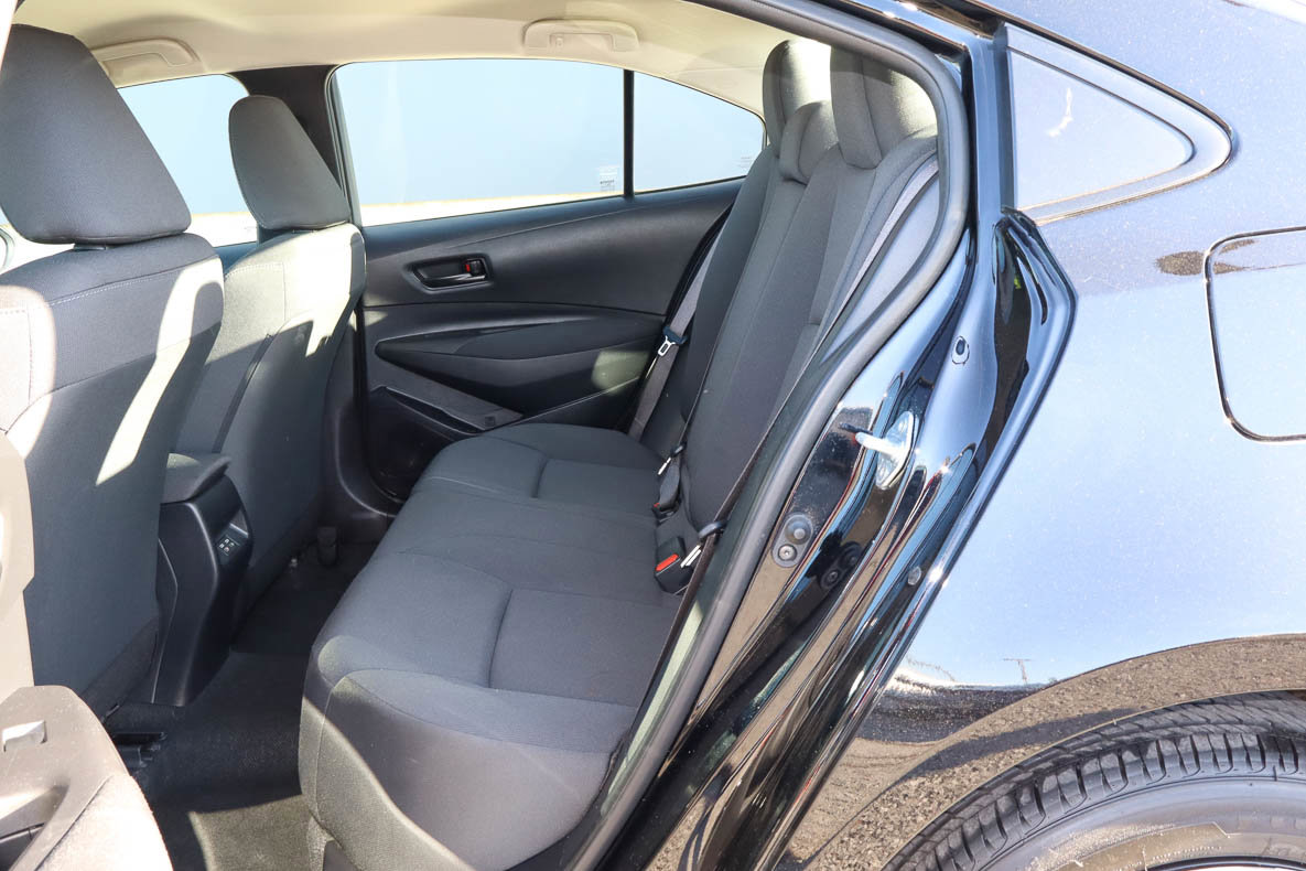 Used 2024 Toyota Corolla LE FWD image 8