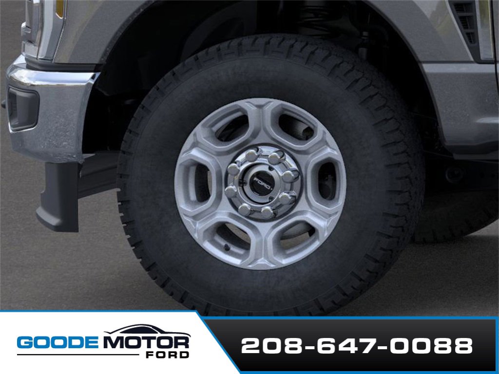 New 2026 Ford F250 XLT image 19