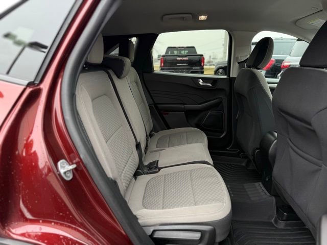 Used 2021 Ford Escape SE image 16