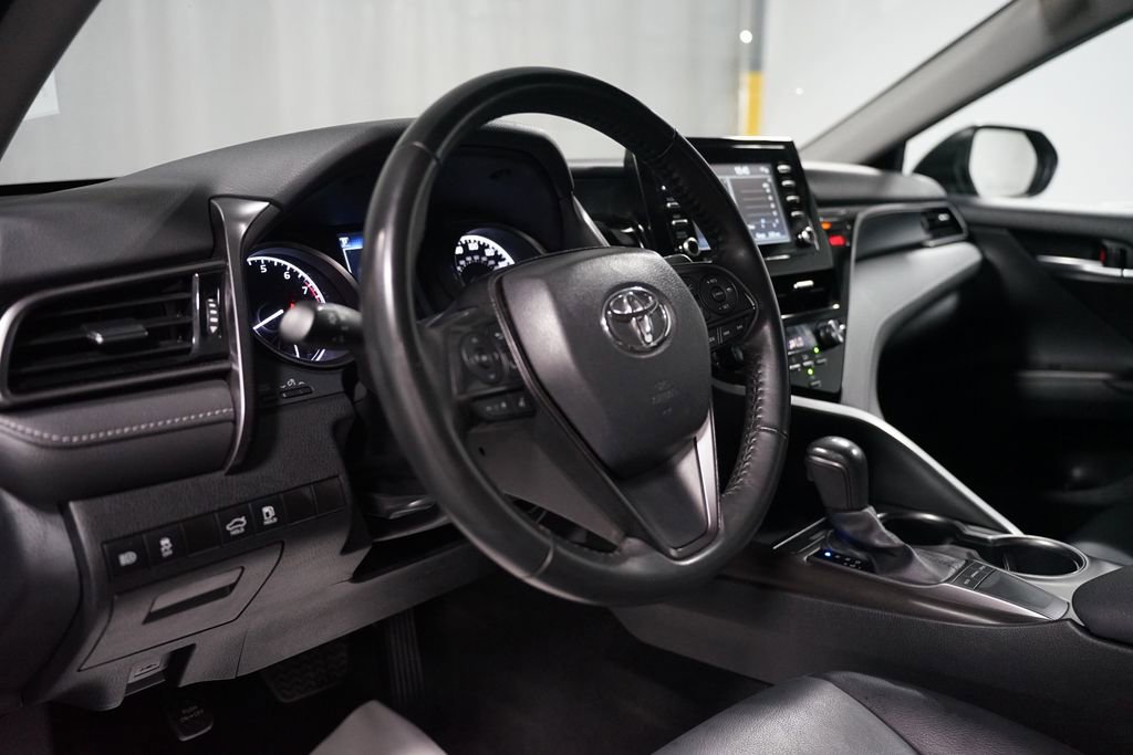 Used 2024 Toyota Camry SE image 18