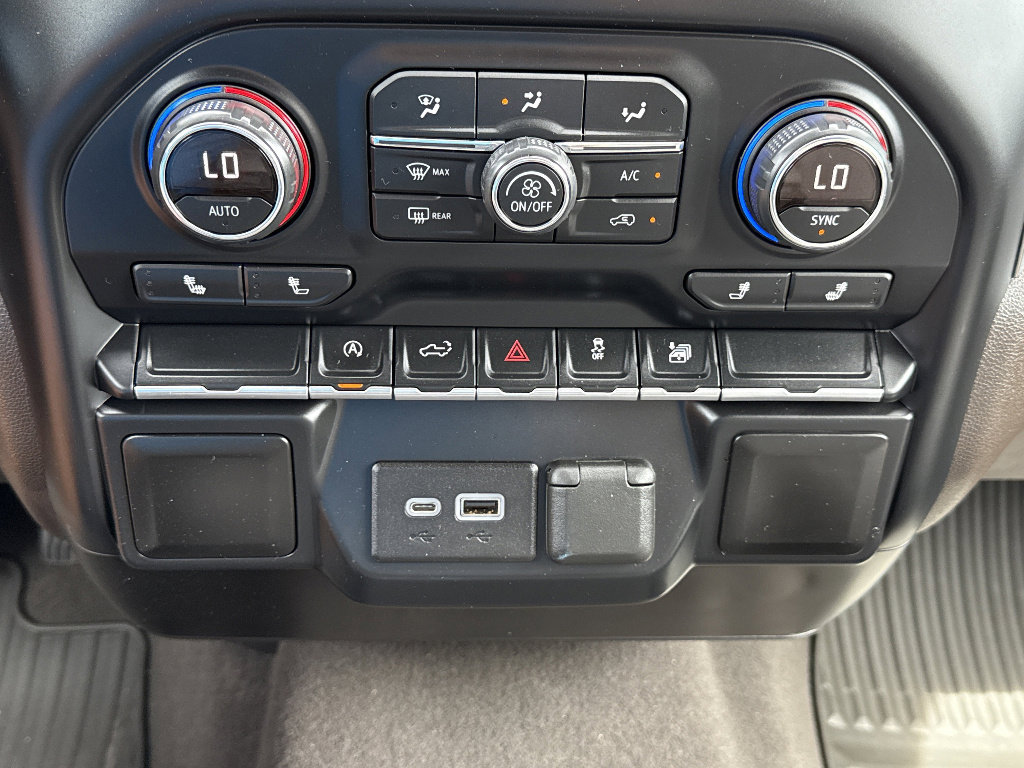 Used 2019 Chevrolet Silverado 1500 RST w/ All-Star Edition RWD image 18
