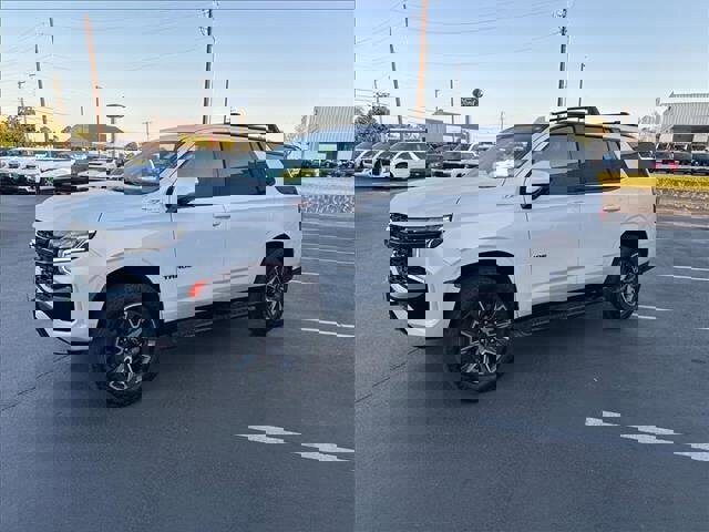 Used 2024 Chevrolet Tahoe Z71 w/ Luxury Package image 13