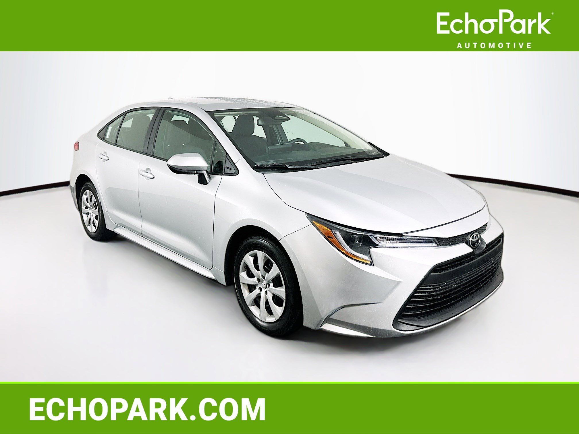 Used 2024 Toyota Corolla LE image 1