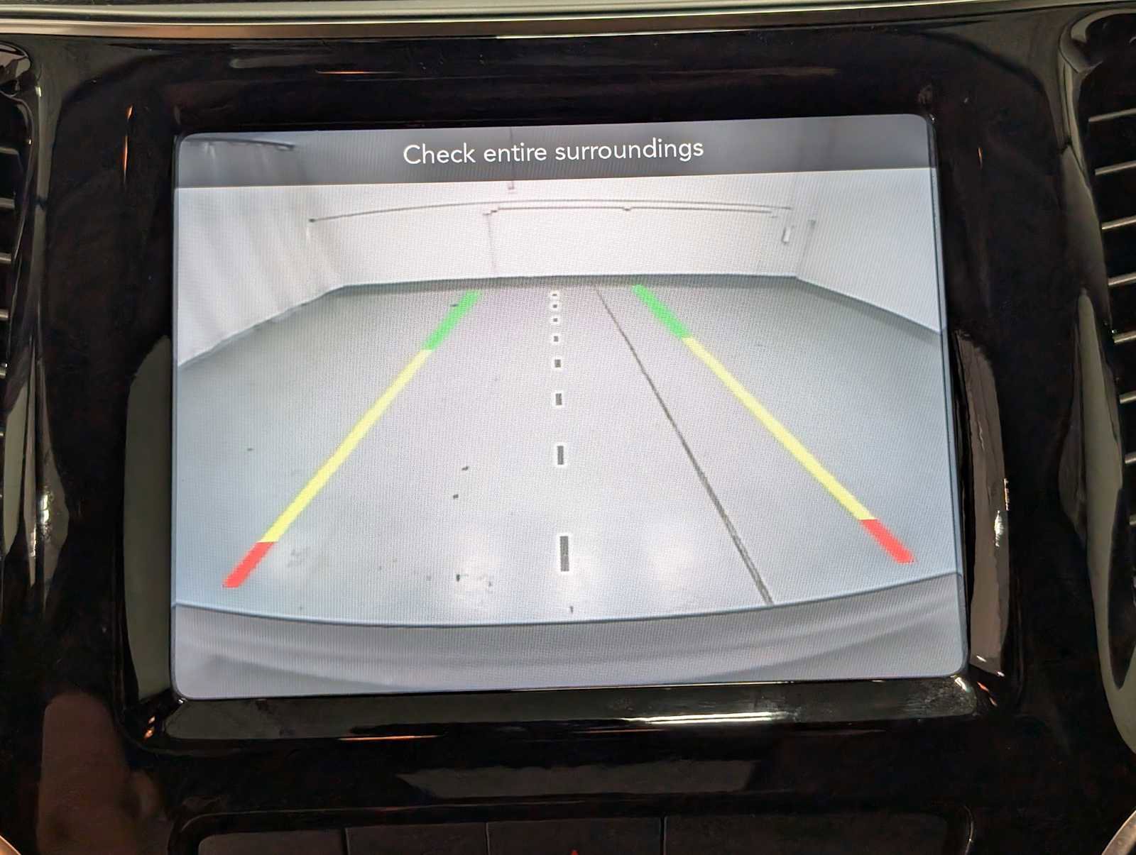 Used 2020 Jeep Cherokee Limited image 27