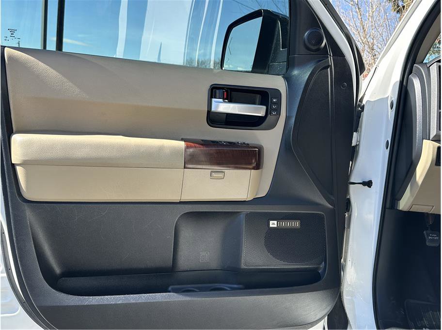 Used 2012 Toyota Sequoia Platinum image 33