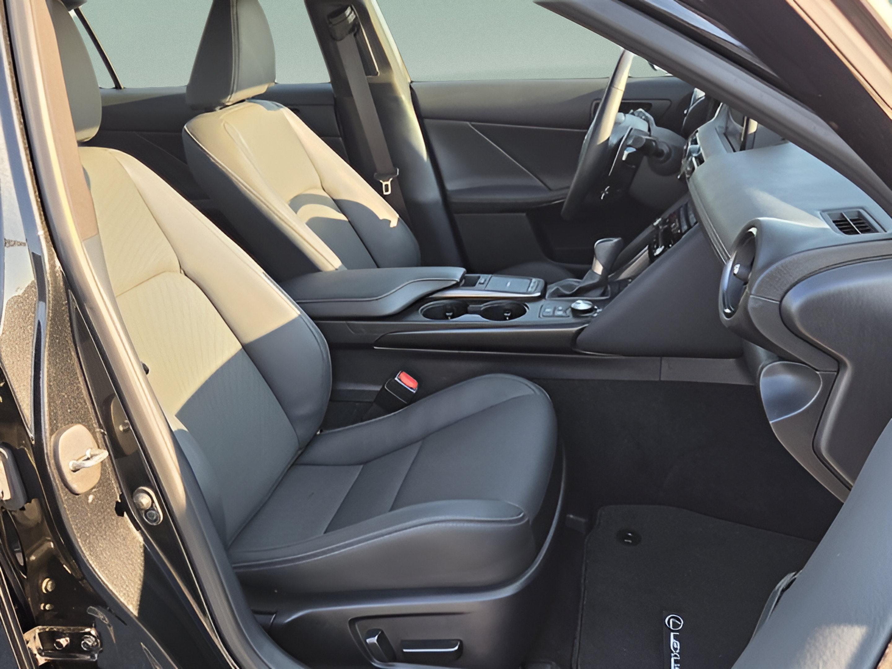 Certified 2025 Lexus IS 350 F Sport w/ Accessory Package RWD image 15