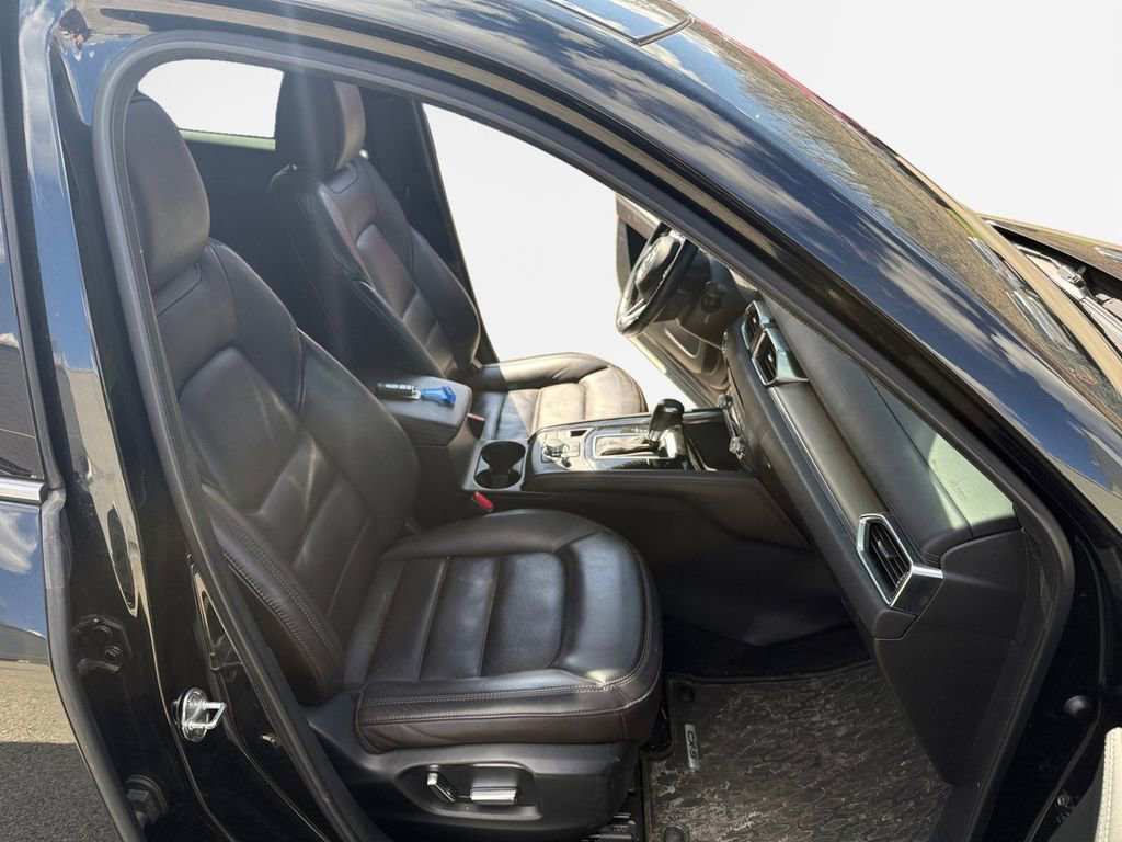 Used 2019 MAZDA CX-5 Signature image 26