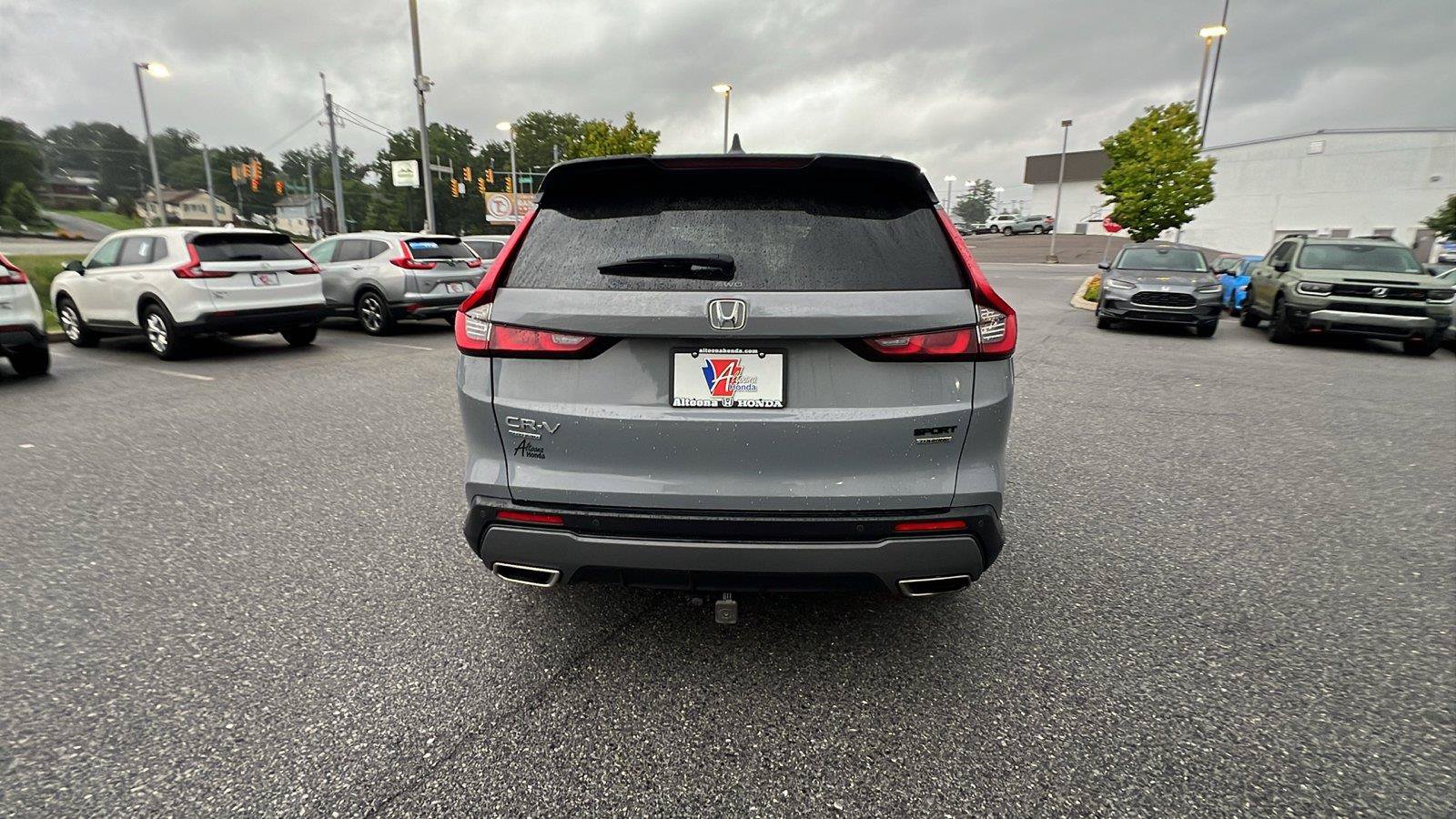 Used 2024 Honda CR-V Sport Touring image 5