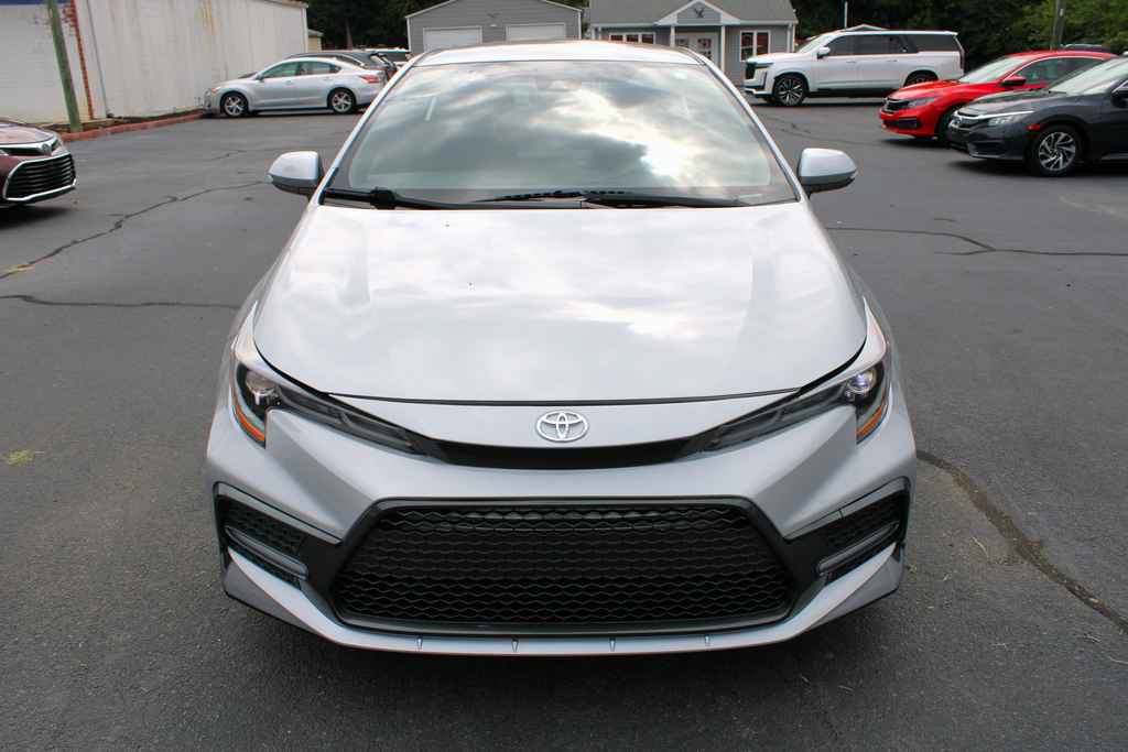 Used 2022 Toyota Corolla SE FWD image 3