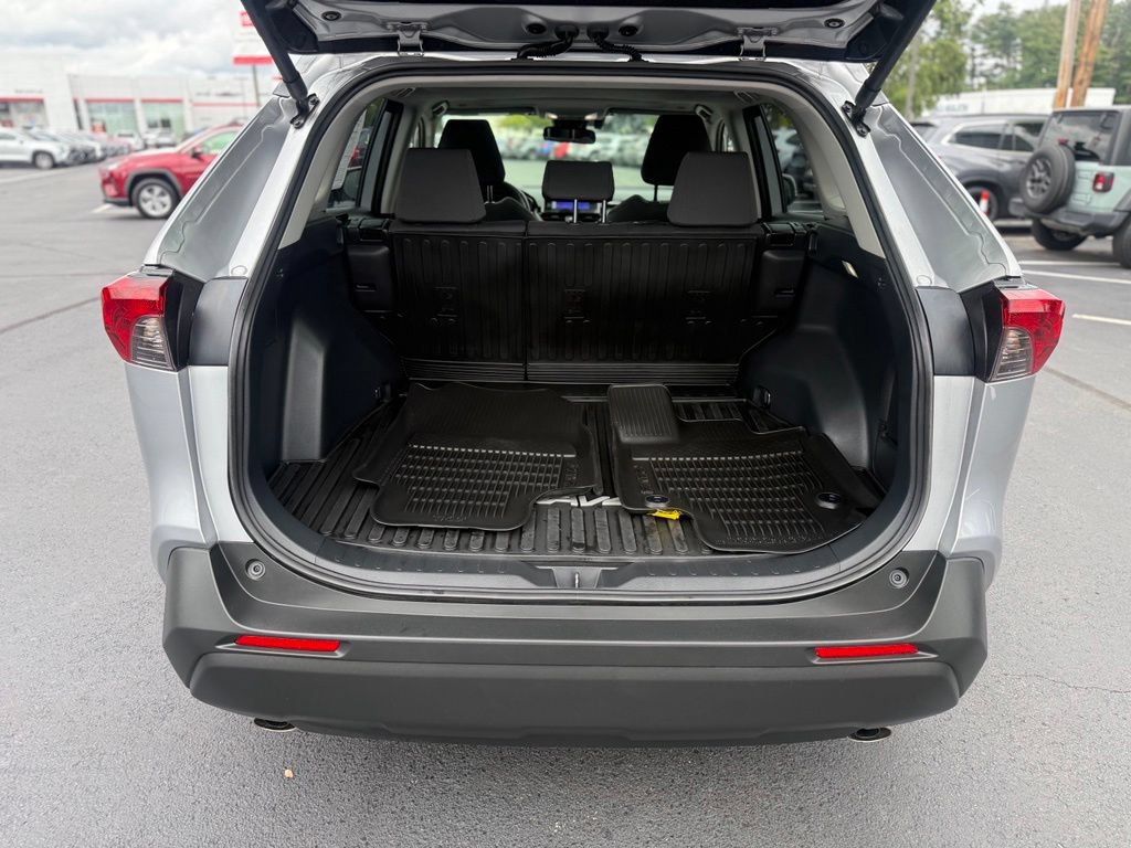 Certified 2024 Toyota RAV4 XLE w/ Convenience Package AWD/4WD image 17