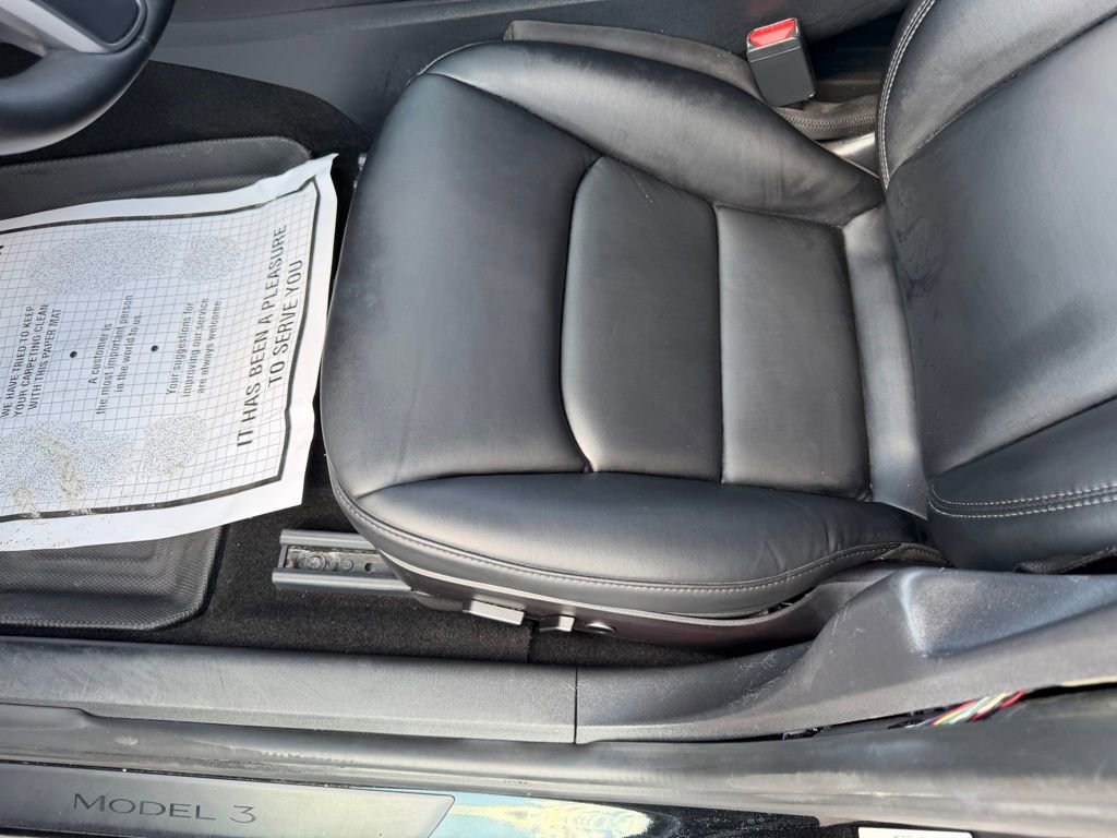 Used 2021 Tesla Model 3 Standard Range Plus image 24