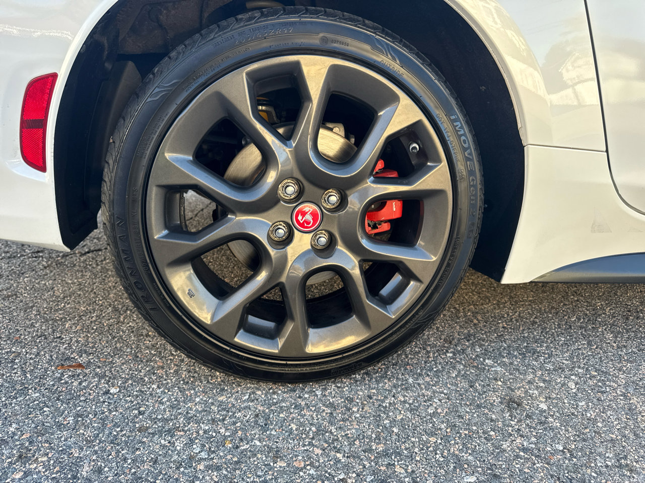 Used 2017 FIAT 124 Spider Abarth image 18