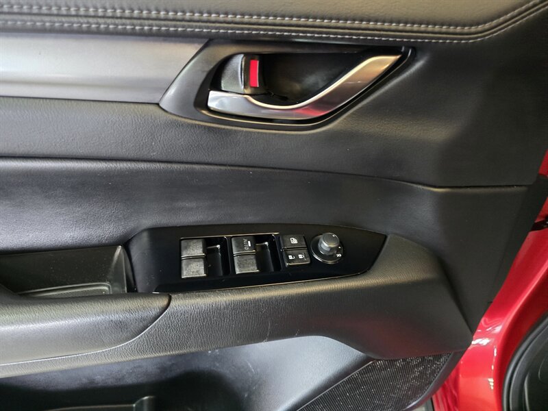 Used 2017 MAZDA CX-5 Touring AWD/4WD image 18