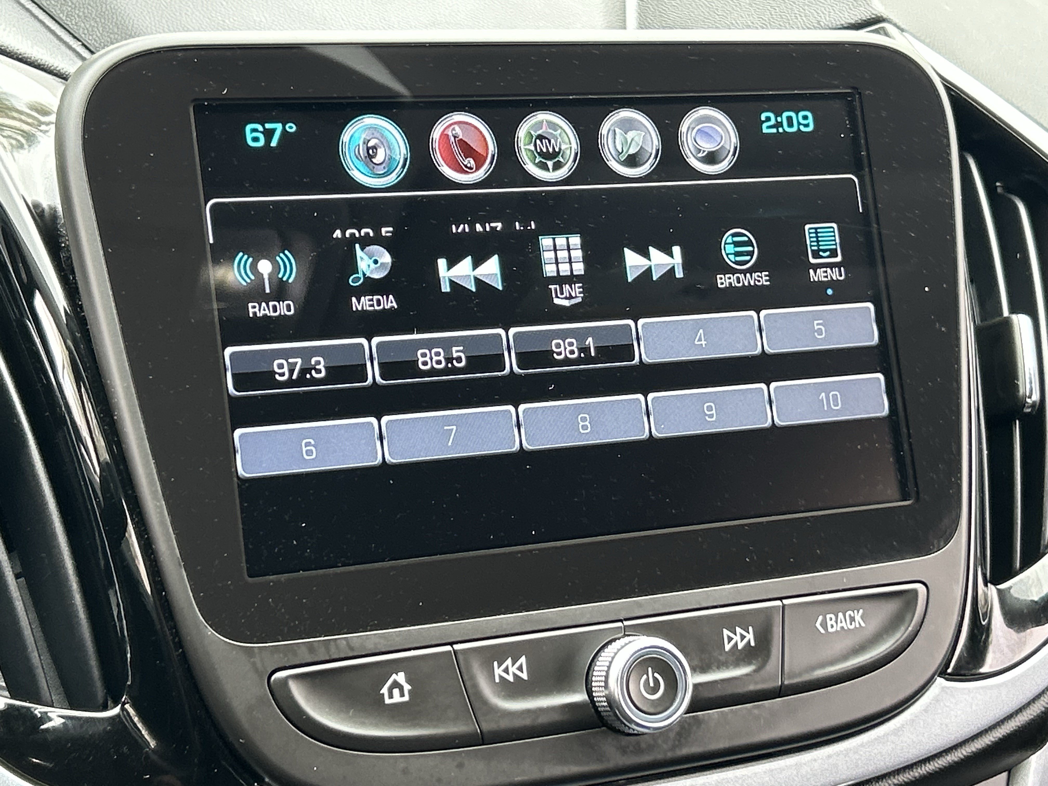 Used 2017 Chevrolet Volt LT w/ Comfort Package FWD image 21