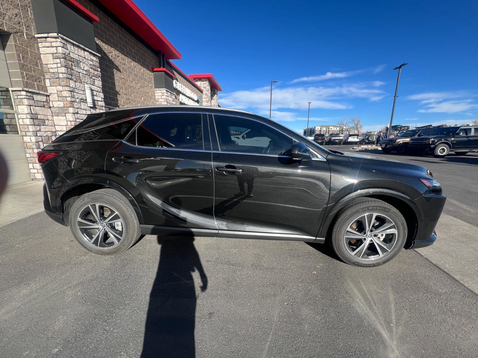 Used 2023 Lexus RX 350h image 2