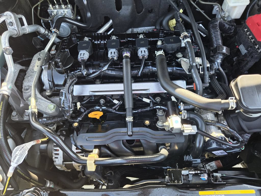 Used 2019 Nissan Kicks SR w/ Exterior Electronics Package FWD image 24