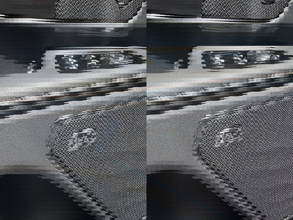 New 2025 Lincoln Nautilus Premier w/ Equipment Group 102A image 14