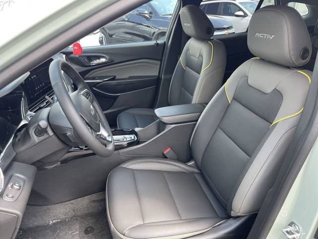 New 2026 Chevrolet Trax ACTIV w/ Sunroof Package FWD image 11