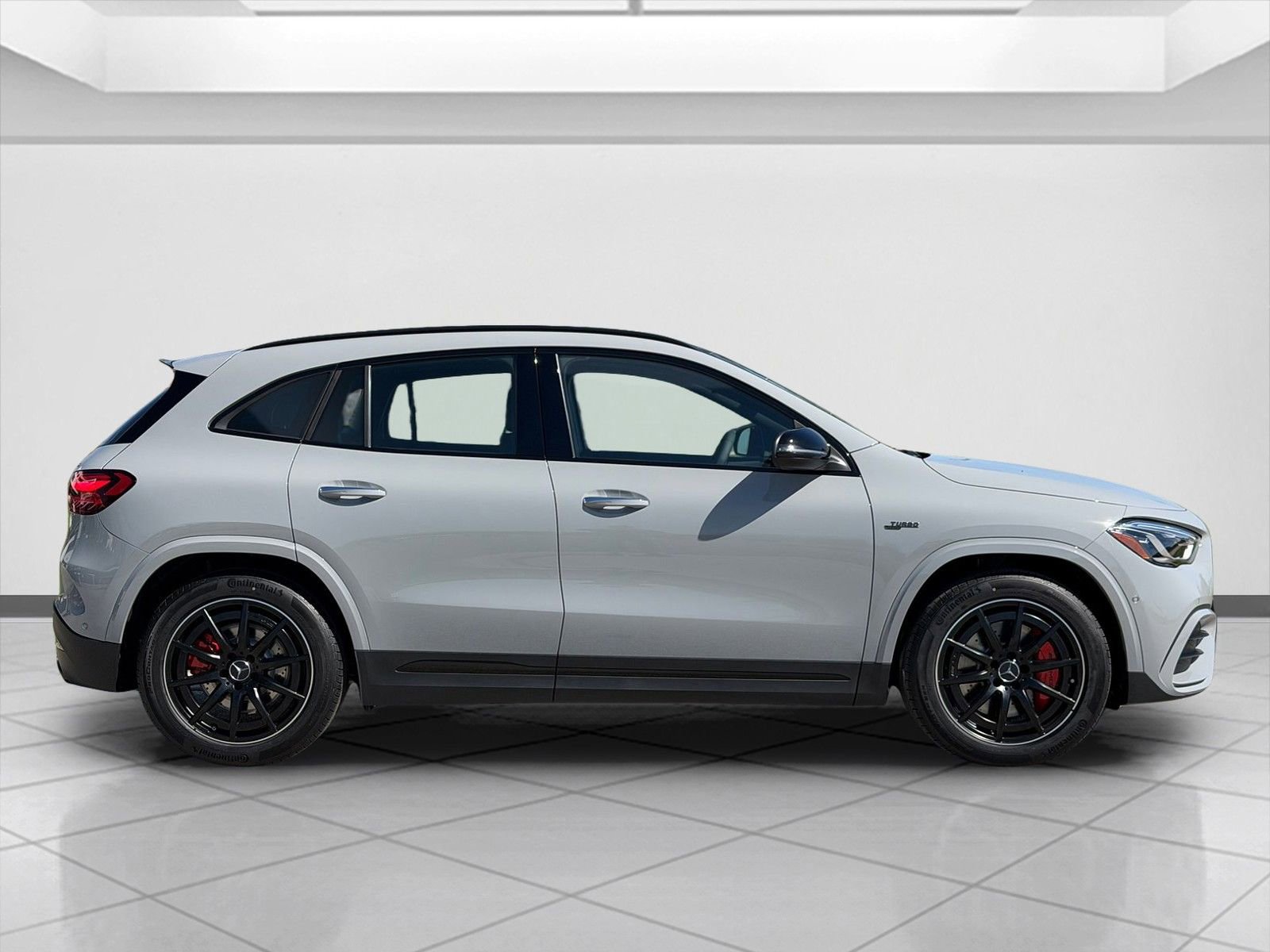 New 2026 Mercedes-Benz GLA 35 AMG 4MATIC image 2