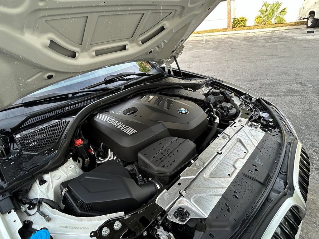 Used 2025 BMW 330i Sedan w/ Convenience Package RWD image 28