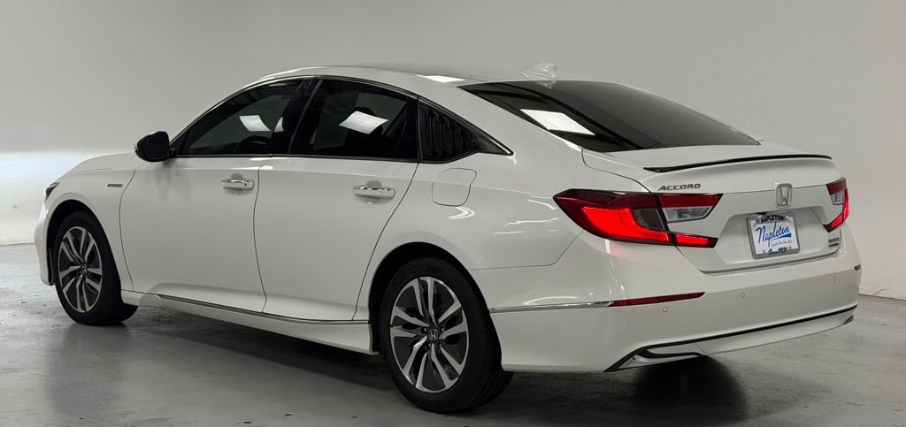 Used 2019 Honda Accord Touring image 3