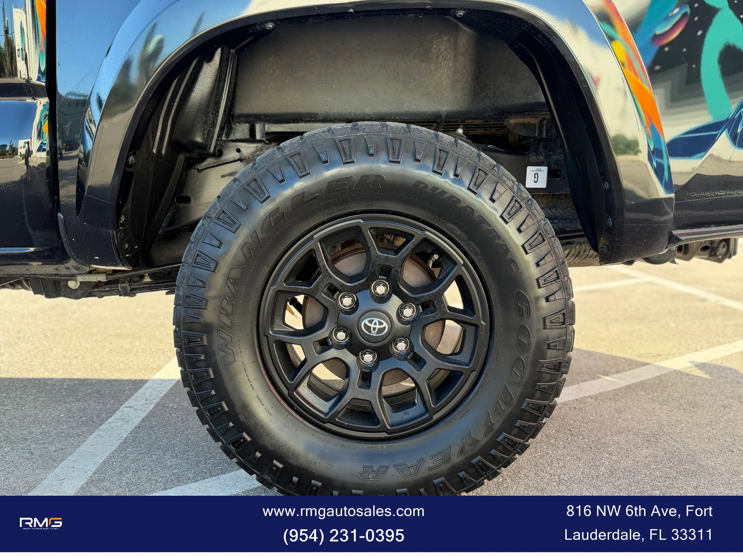 Used 2023 Toyota Tacoma SR5 AWD/4WD image 16