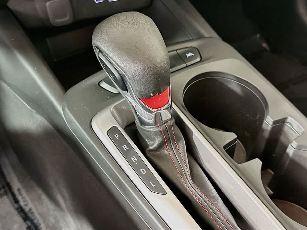 Used 2025 Chevrolet Trax RS FWD image 18