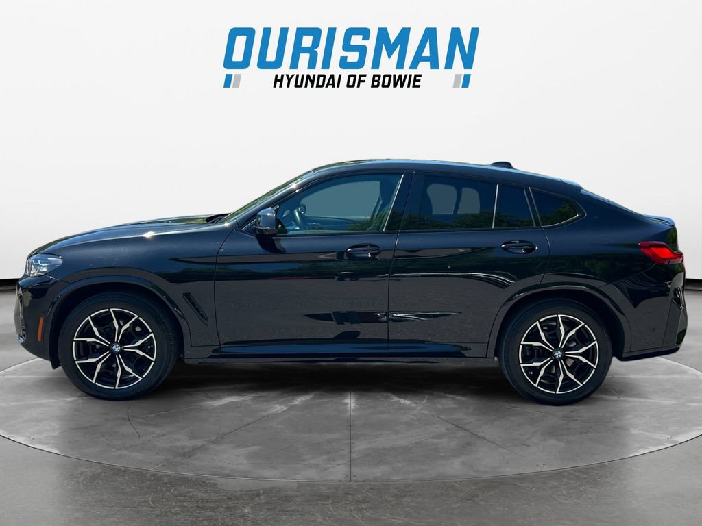 Used 2023 BMW X4 xDrive30i w/ M Sport Package AWD/4WD image 3
