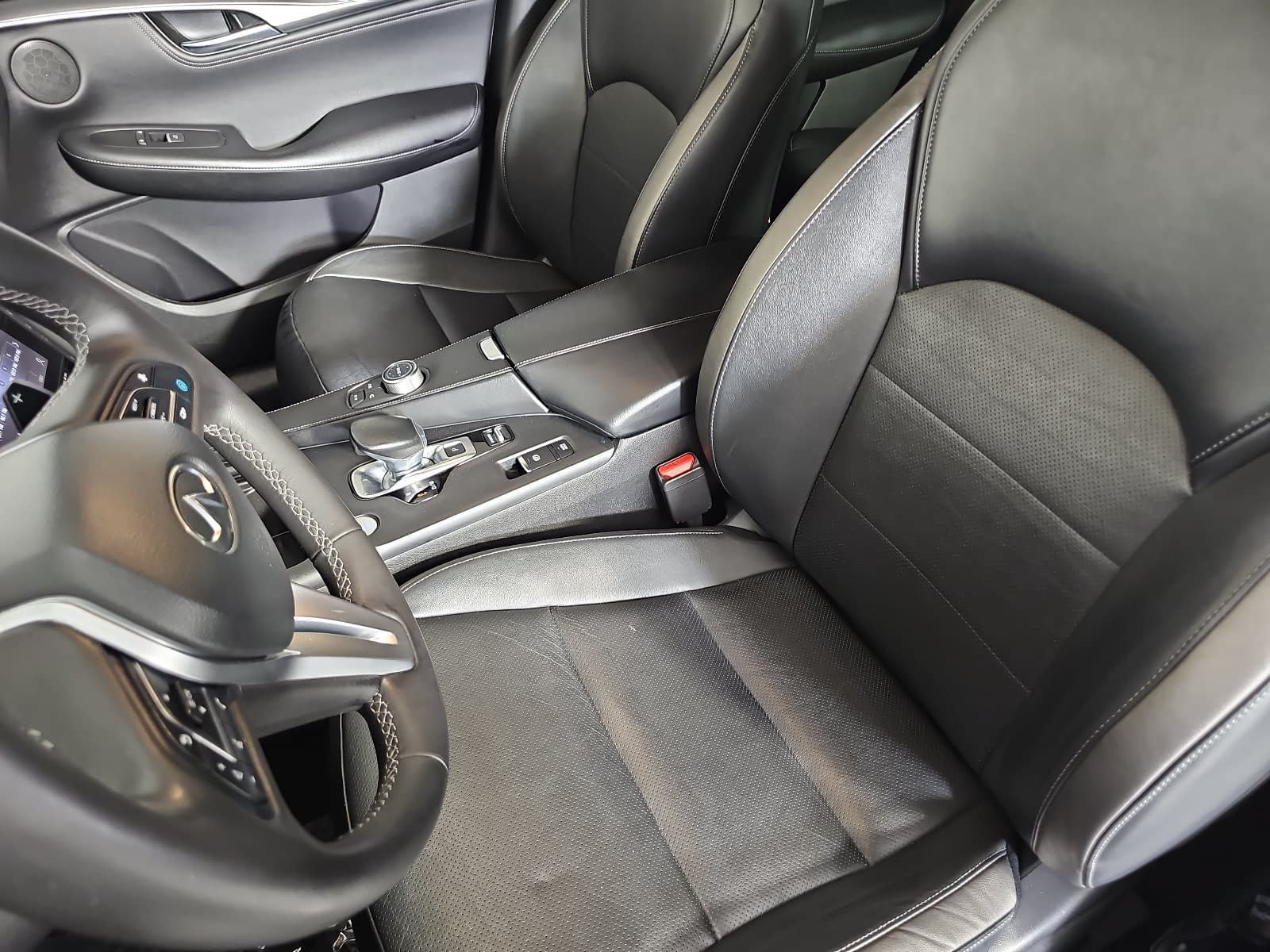 Used 2023 INFINITI QX55 Luxe w/ Cargo Package AWD/4WD image 15