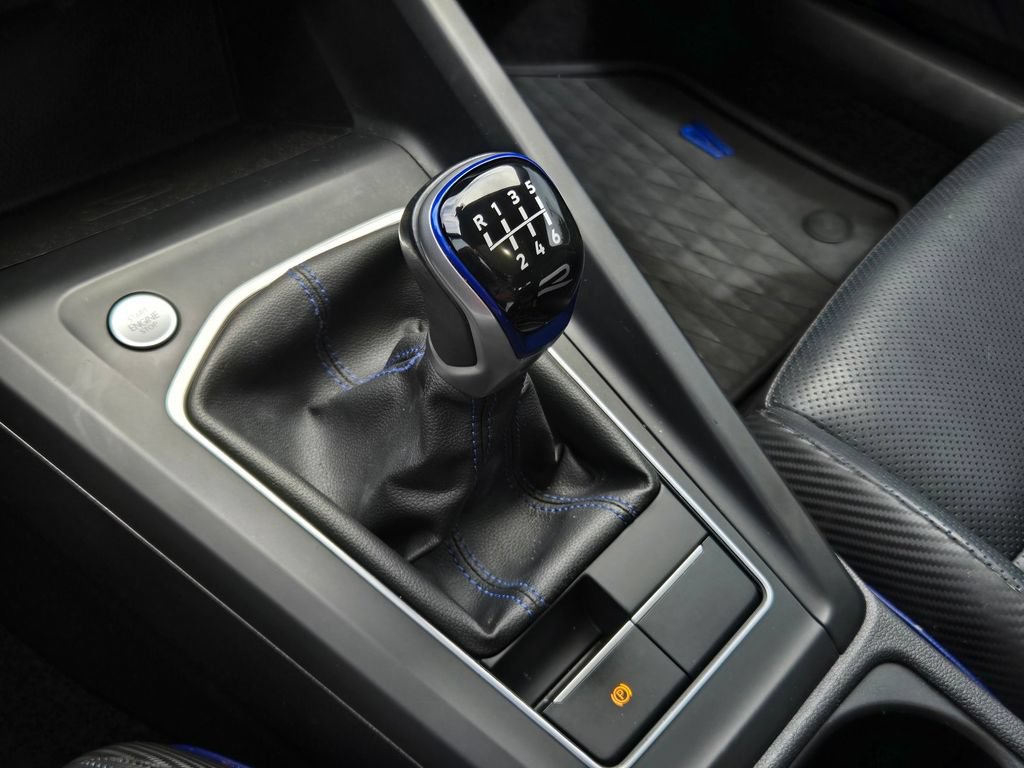 Used 2022 Volkswagen Golf R AWD/4WD image 23