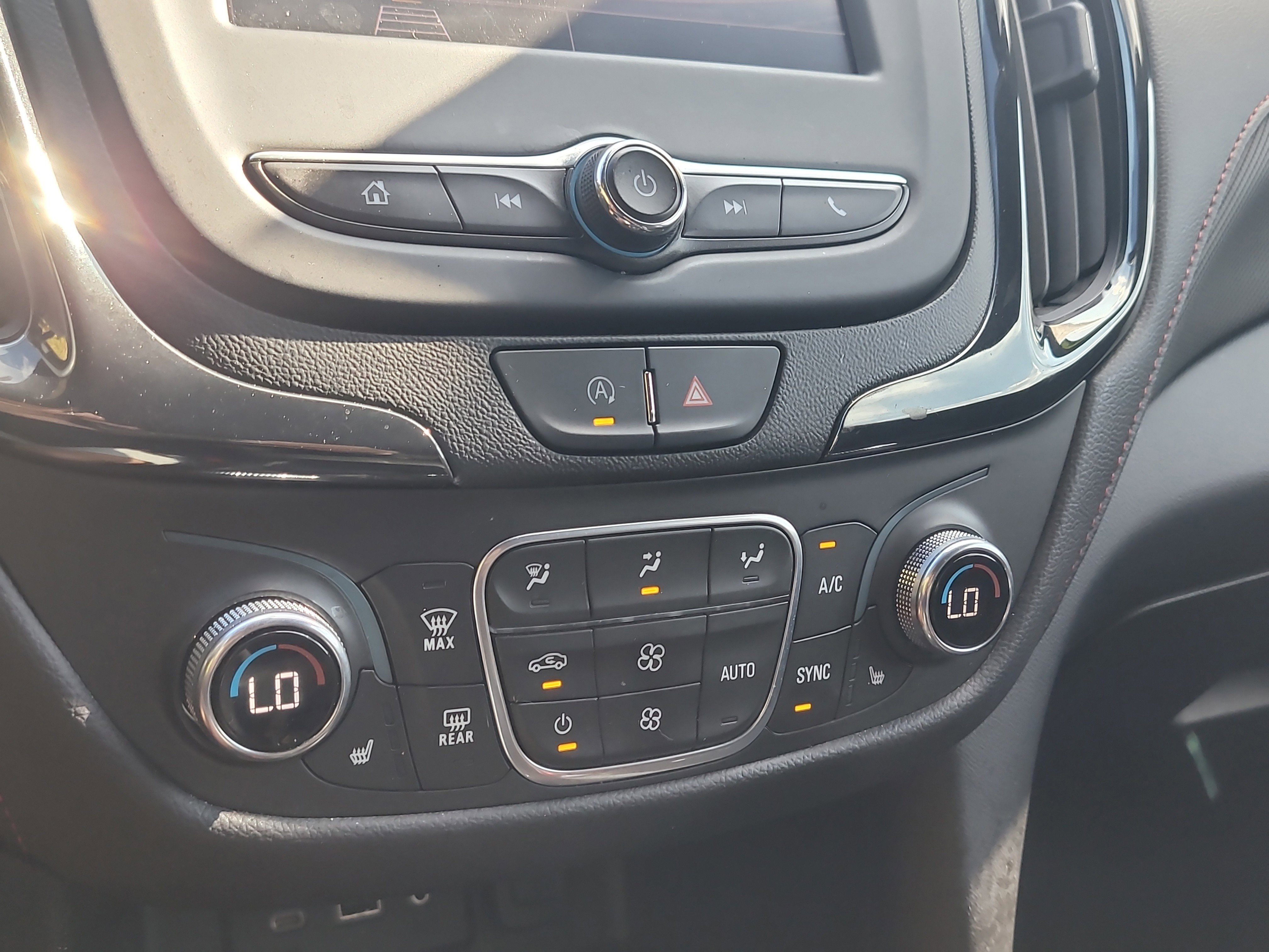 Used 2022 Chevrolet Equinox RS image 26