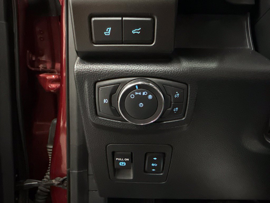 Used 2019 Ford Expedition Limited w/ Driver Assistance Package AWD/4WD image 18