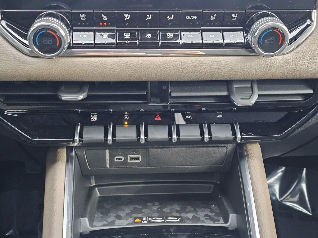 New 2026 GMC Canyon Denali image 33