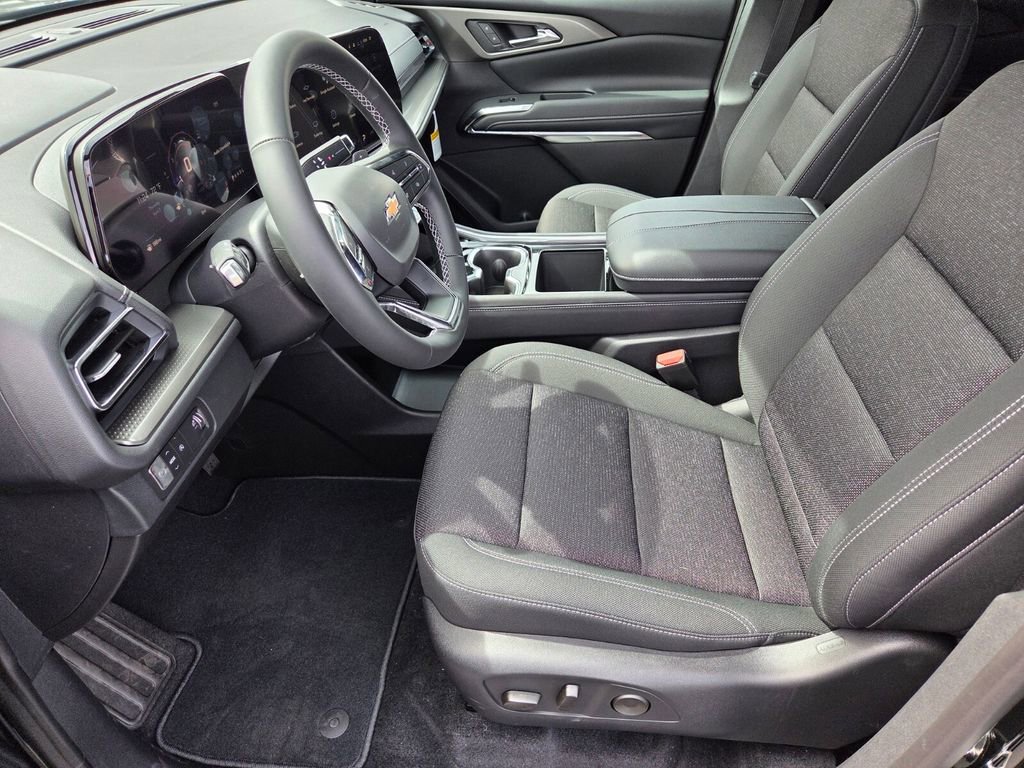 New 2026 Chevrolet Traverse LT w/ Driver Confidence Package FWD image 6
