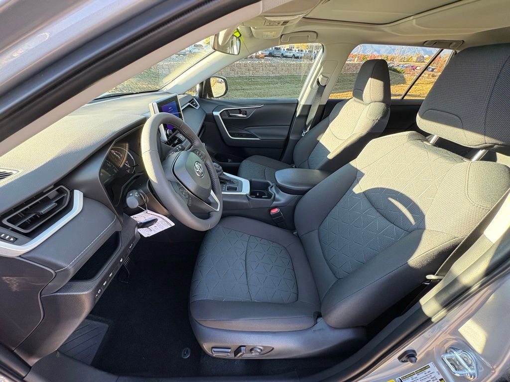 Used 2025 Toyota RAV4 XLE w/ Convenience Package image 11