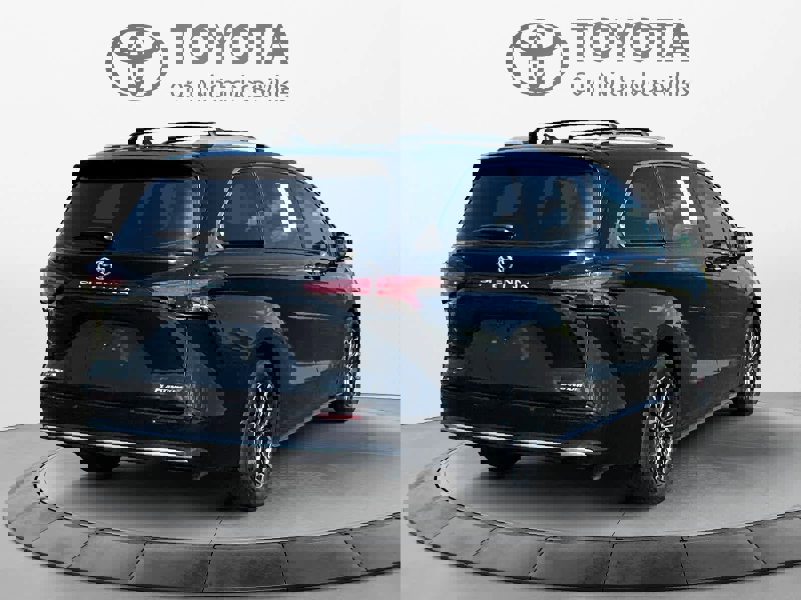 Used 2026 Toyota Sienna Platinum AWD/4WD image 6