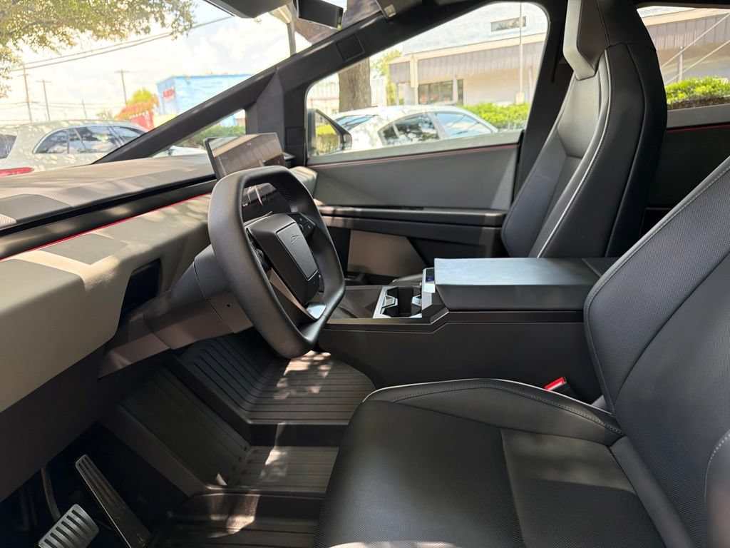 Used 2025 Tesla Cybertruck AWD Crew Cab image 14