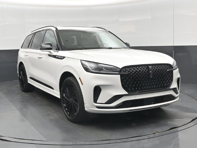 Used 2025 Lincoln Aviator Reserve w/ Equipment Group 201A AWD/4WD image 1