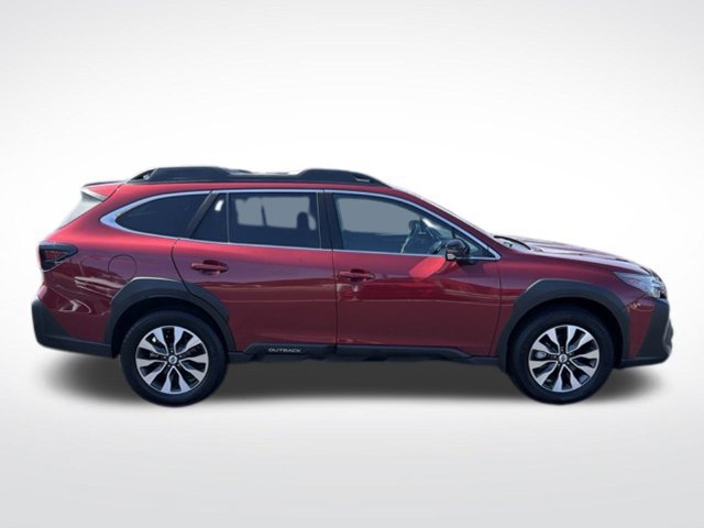 Used 2023 Subaru Outback Limited AWD/4WD image 6