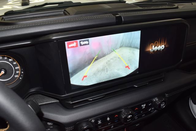 Used 2024 Jeep Wrangler Sahara w/ Technology Group image 15