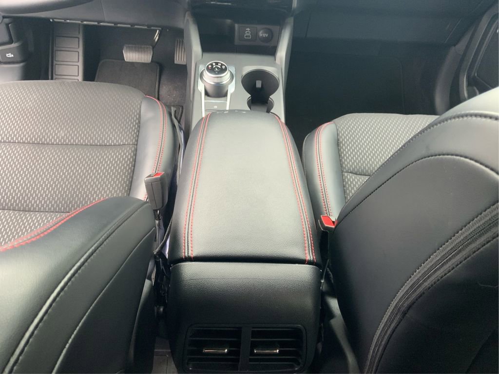 Used 2025 Ford Escape ST-Line w/ Tech Pack #1 image 17