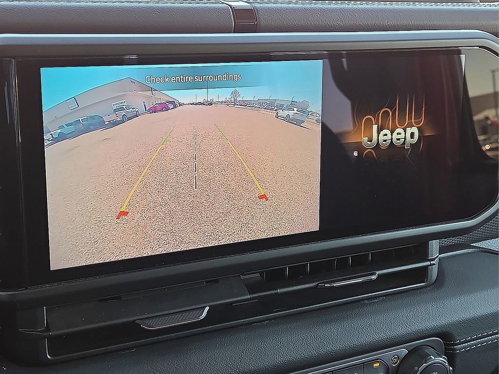 Used 2024 Jeep Wrangler Unlimited Rubicon image 26