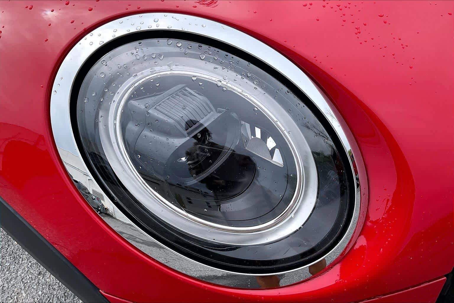 Used 2024 MINI Cooper 2-Door Hardtop FWD image 25