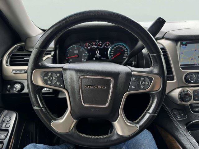 Used 2018 GMC Yukon XL Denali w/ Denali Ultimate Package AWD/4WD image 32