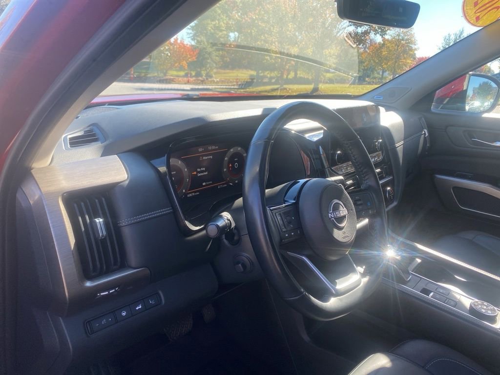 Used 2023 Nissan Pathfinder Platinum w/ Cargo Package image 14