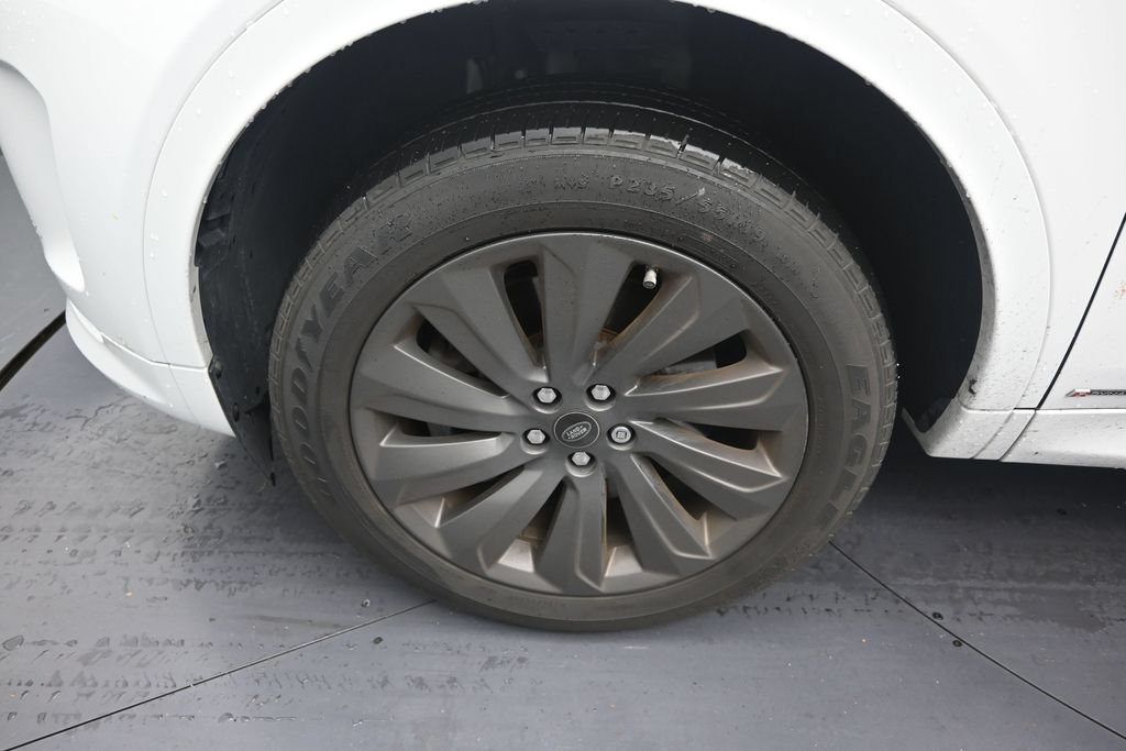 Used 2020 Land Rover Discovery Sport S R-Dynamic AWD/4WD image 9
