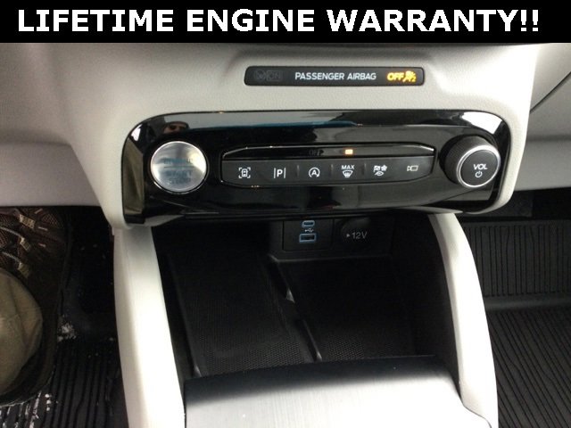 Used 2023 Ford Escape Platinum w/ Class II Trailer Tow Package image 18