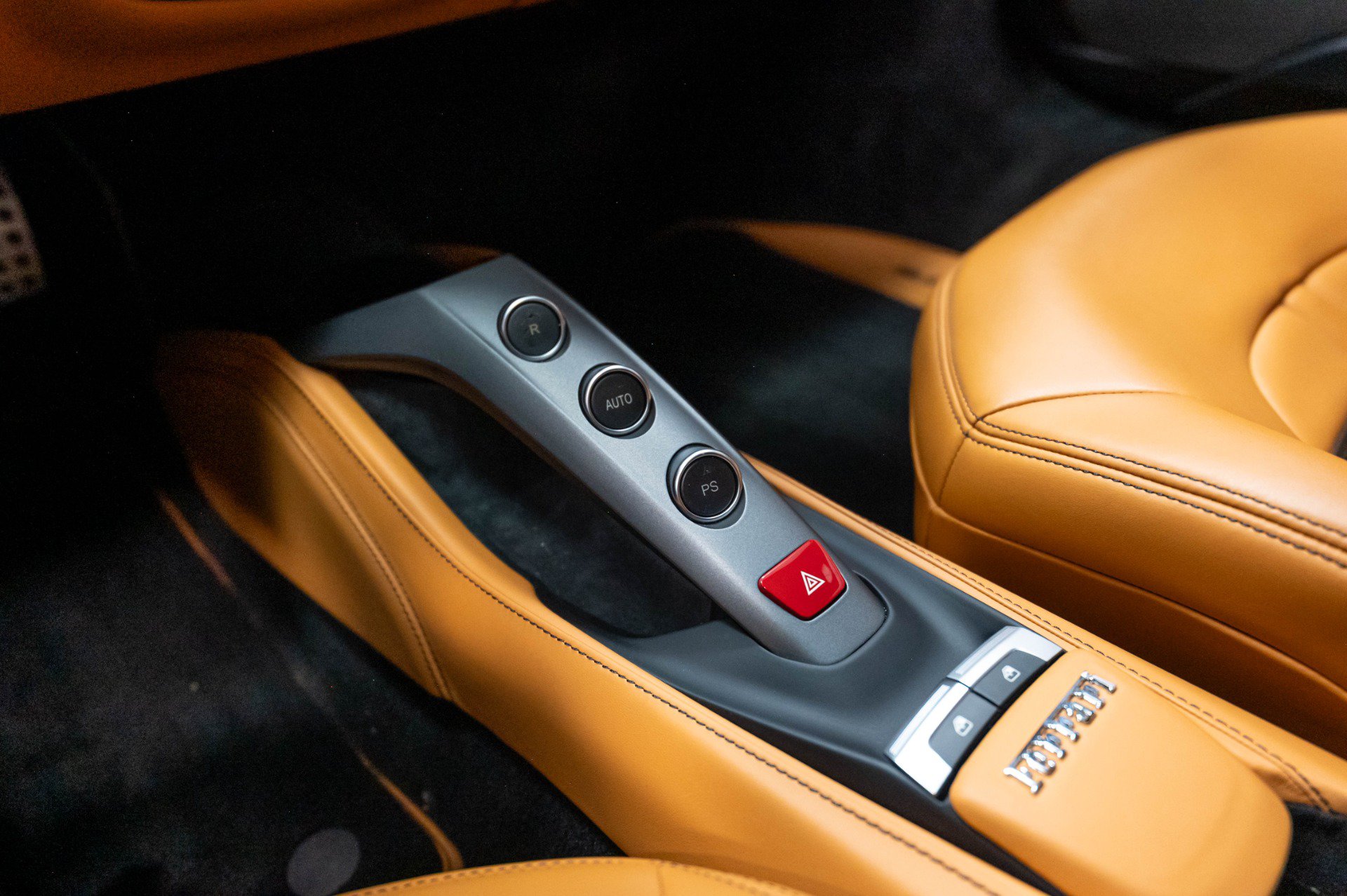 Used 2016 Ferrari 488 GTB RWD image 15
